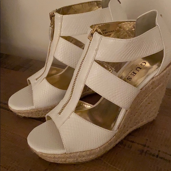 guess white wedge sandals